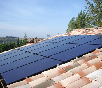 ¿Cuanto dinero le regalas cada mes a las eléctricas? Eficiencia energética. Kits Solares.